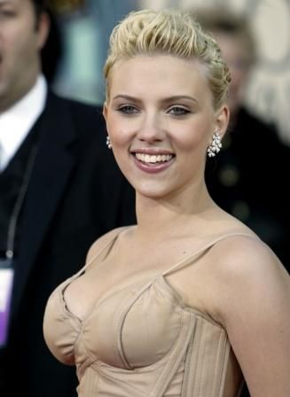 Scarlett Johansson Workout Routine & Diet Plan